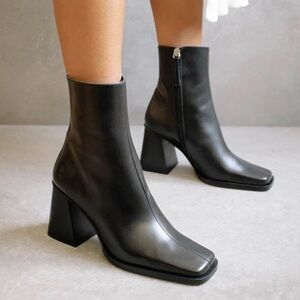 Alohas black leather south boots